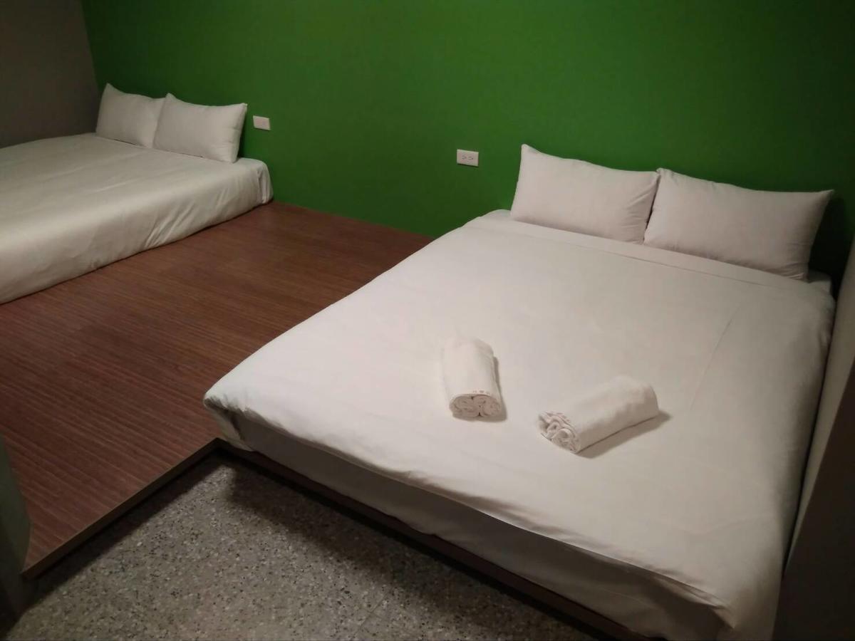 Zhu Feng Hotel Zhunan Экстерьер фото